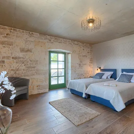 Radovani By Interhome Vakantiehuis Višnjan
