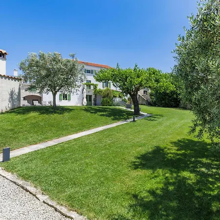 Radovani By Interhome Vakantiehuis *