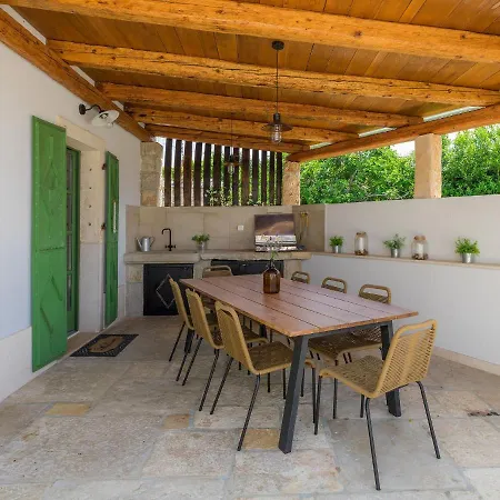 Holiday home Radovani By Interhome