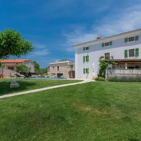 Radovani By Interhome