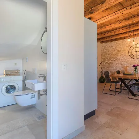Radovani By Interhome