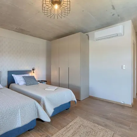 Radovani By Interhome